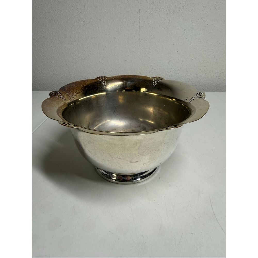 Vintage Silverplate Bowl Unbranded Paul Revere Style Pierced Rim Footed Bowl